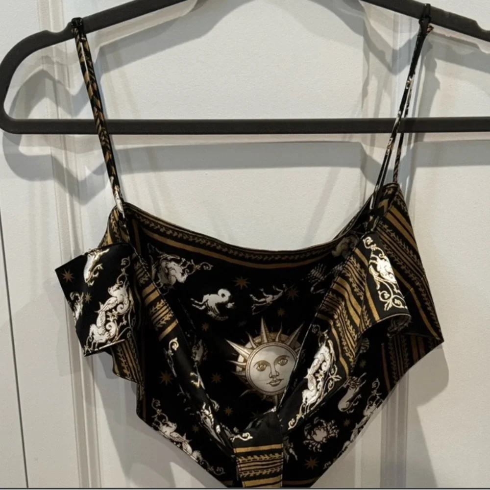 Danielle Bernstein x Macy's Astrology
Bandana Top - Picture 2 of 3
